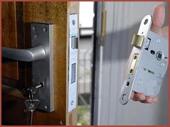 Oakton Locksmith Store Oakton, VA 703-640-3556